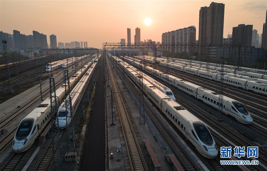 (新华全媒头条·图文互动)(6)武汉重启,不负春天——写在武汉“解封”之际