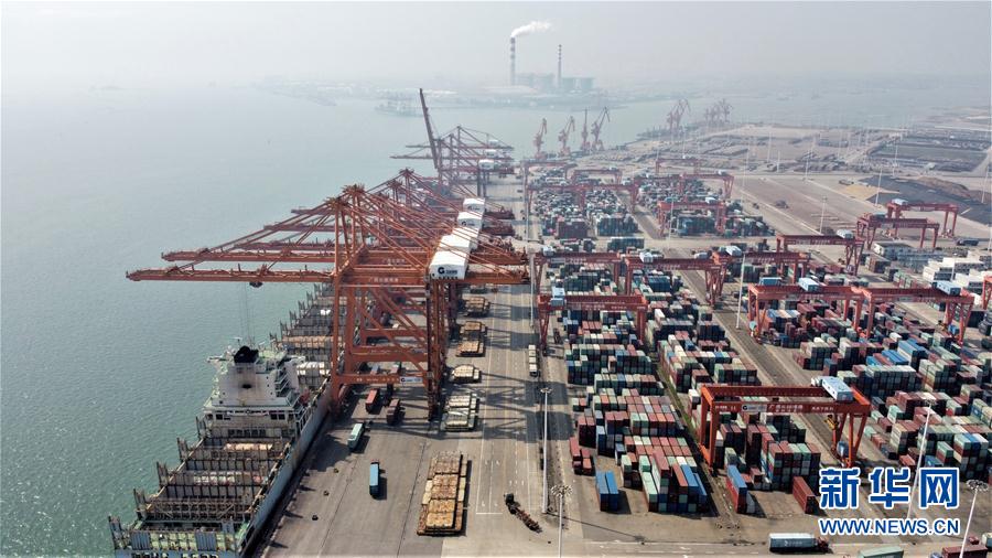 （图文互动）（1）出山入海 &ldquo;船&rdquo;流不息&mdash;&mdash;广西北部湾港生产保畅一线见闻