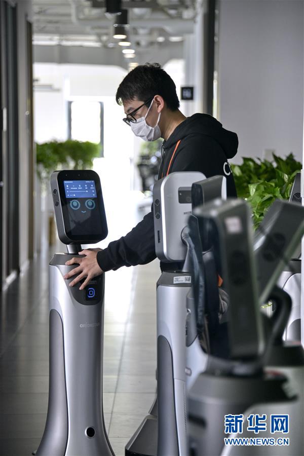 (图文互动)(5)从360行到1500多“行”——劳动节之际倾听新职业从业者的故事