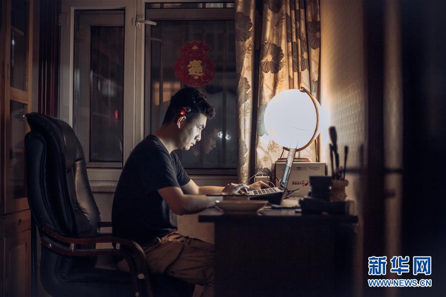 （在习近平新时代中国特色社会主义思想指引下&mdash;&mdash;新时代新作为新篇章&middot;习近平总书记关切事&middot;图文互动）（5）增强困难群众对疫情影响的抵抗力