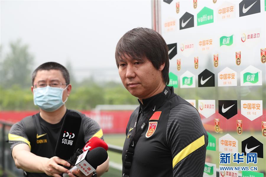 （体育）（2）足球——国家男足在沪集训