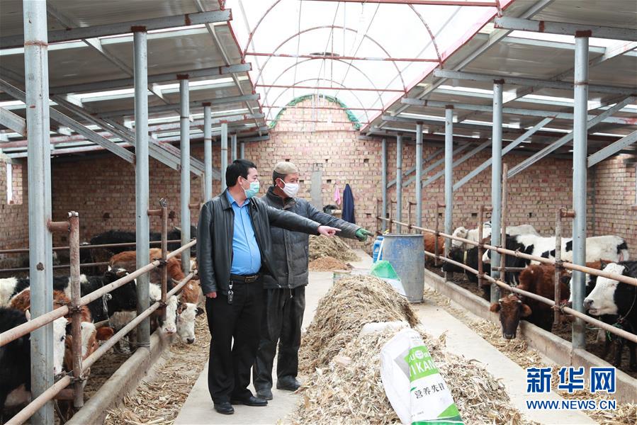 （新华全媒头条&middot;两会特别报道&middot;图文互动）（5）从取得决定性成就到夺取全面胜利&mdash;&mdash;从全国两会看决战决胜脱贫攻坚