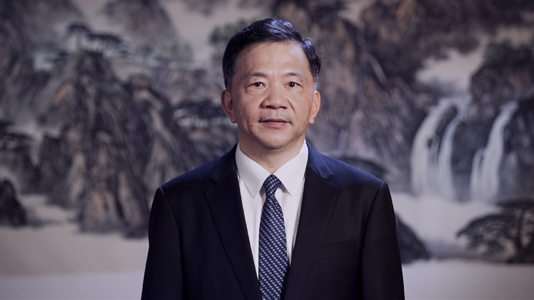 中宣部副部长  中央广播电视总台台长、总编辑   慎海雄