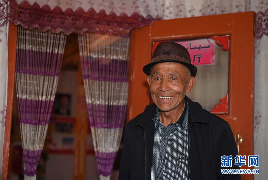 (决战决胜脱贫攻坚·聚焦三区三州·图文互动)(6)昆仑山村建起停车场