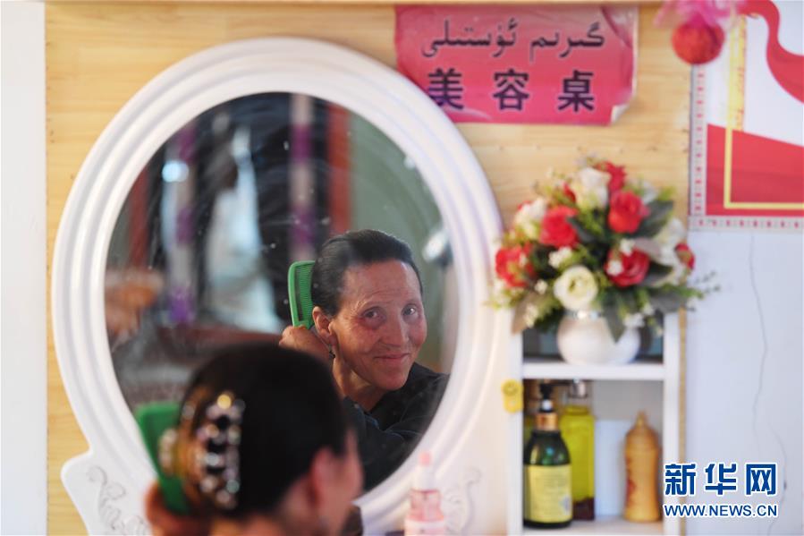 (决战决胜脱贫攻坚·聚焦三区三州·图文互动)(3)安居房里的新物件