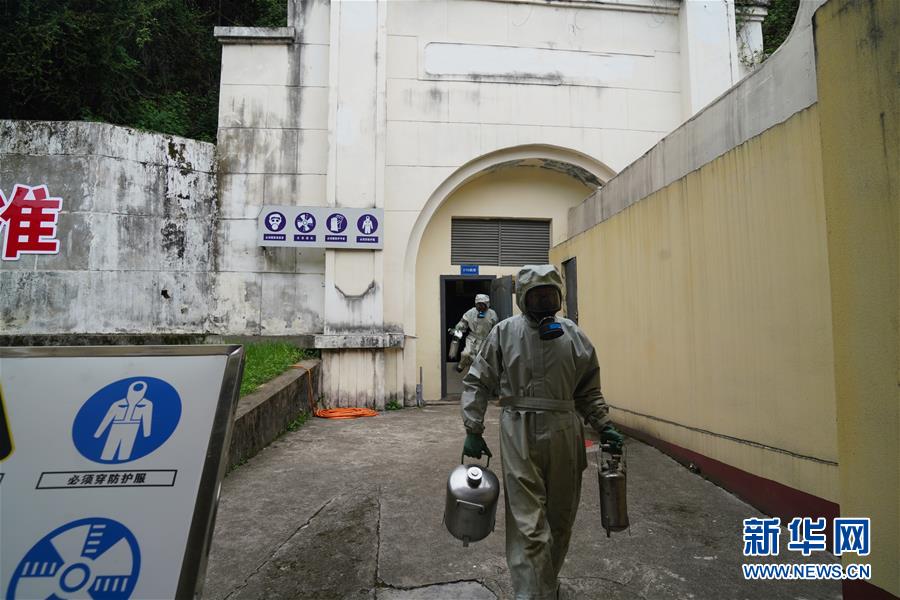 (图文互动)(1)北斗发射紧急叫停后……——记西昌卫星发射中心加注分队党员群体