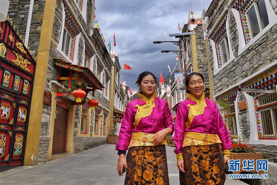 (图文互动)(5)雪山草地展新貌——四川阿坝州脱贫奔小康纪实