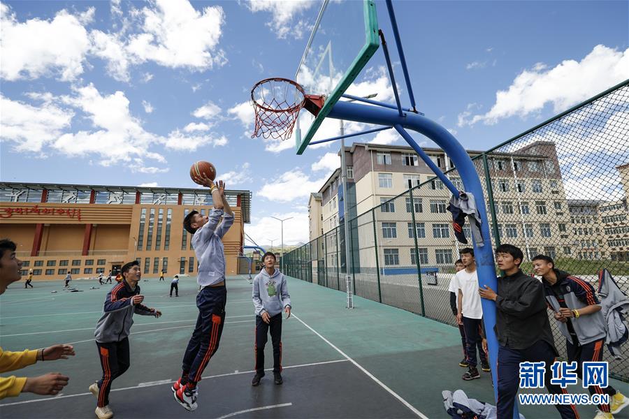 (图文互动)(10)雪山草地展新貌——四川阿坝州脱贫奔小康纪实