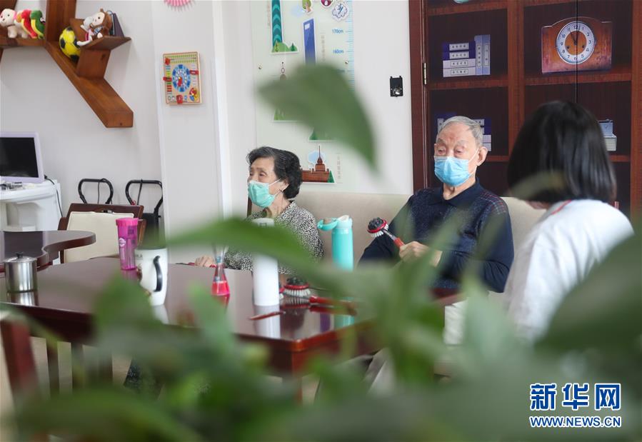 （图文互动）（3）家有一老，如有一宝&mdash;&mdash;上海精细化为老服务目击记