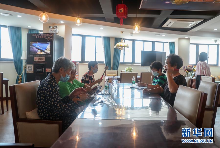 （圖文互動）（1）家有一老，如有一寶——上海精細化為老服務目擊記