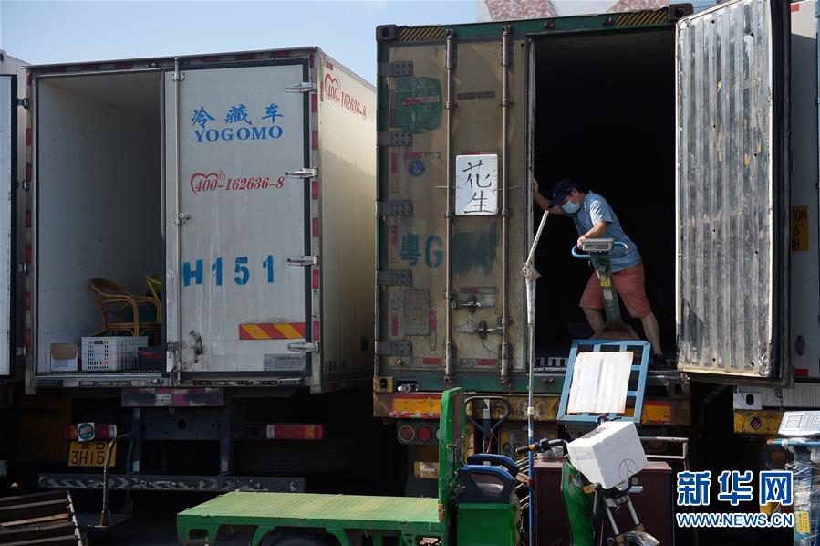 (聚焦疫情防控)(1)北京新发地市场集中隔离人员分类分批解除隔离