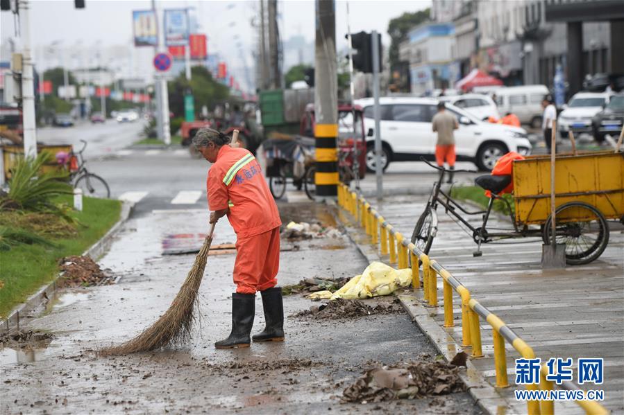 (防汛抗洪·图文互动)(7)为了让我们的城市不停摆——汛情下的千年古城安徽歙县直击