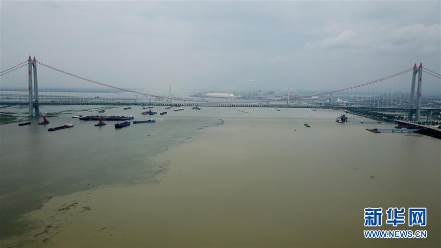 (防汛抗洪·图文互动)(1)八百里洞庭战“悬湖”