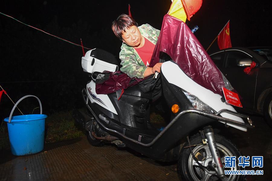 (防汛抗洪·图文互动)(6)八百里洞庭战“悬湖”