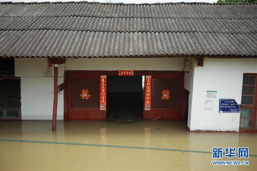 (防汛抗洪·图文互动)(6)鏖战南洞庭