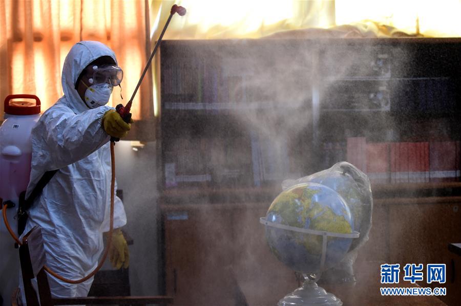 （国际&middot;图文互动）（12）特稿：穿越寒暑 无问西东&mdash;&mdash;写在新冠疫情构成&ldquo;国际关注的突发公共卫生事件&rdquo;半年之际