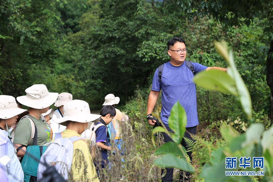 (决战决胜脱贫攻坚·图文互动)(2)百花岭的“观鸟”脱贫经