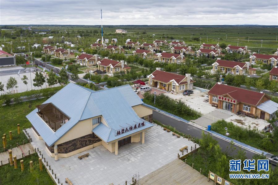 （美丽中国）（1）飞&ldquo;阅&rdquo;抓吉赫哲族村