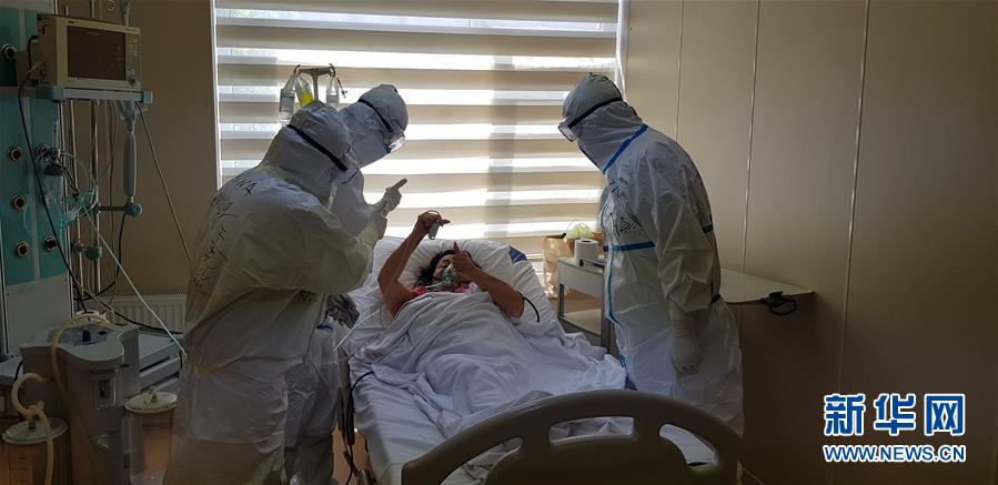 (国际疫情)(2)中国抗疫医疗专家组在阿塞拜疆调研交流