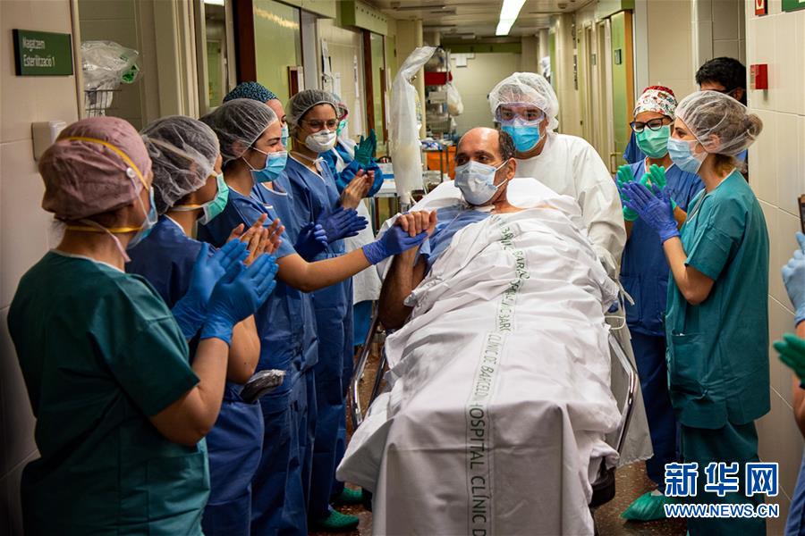 (新华全媒头条·图文互动)(8)世界抗疫之战的启示——写在2020年全球新冠确诊病例达2020万之际