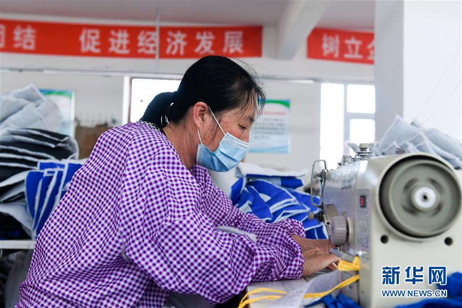 （脱贫攻坚&middot;扶贫印记）（15）&ldquo;搬&rdquo;出来的幸福