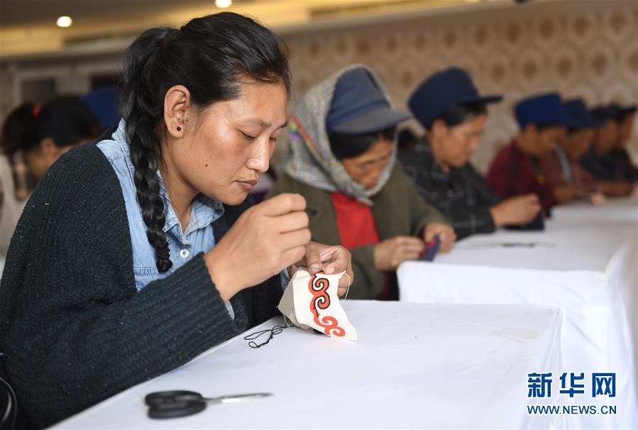 （脱贫攻坚）（12）大凉山脱贫影像志&mdash;&mdash;妇女撑起脱贫致富&ldquo;半边天&rdquo;
