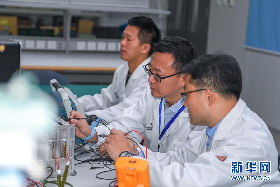 (在习近平新时代中国特色社会主义思想指引下——新时代新作为新篇章·习近平总书记关切事·图文互动)(2)终不悔为国为民,攀高峰只争朝夕——来自科学家们的动人故事