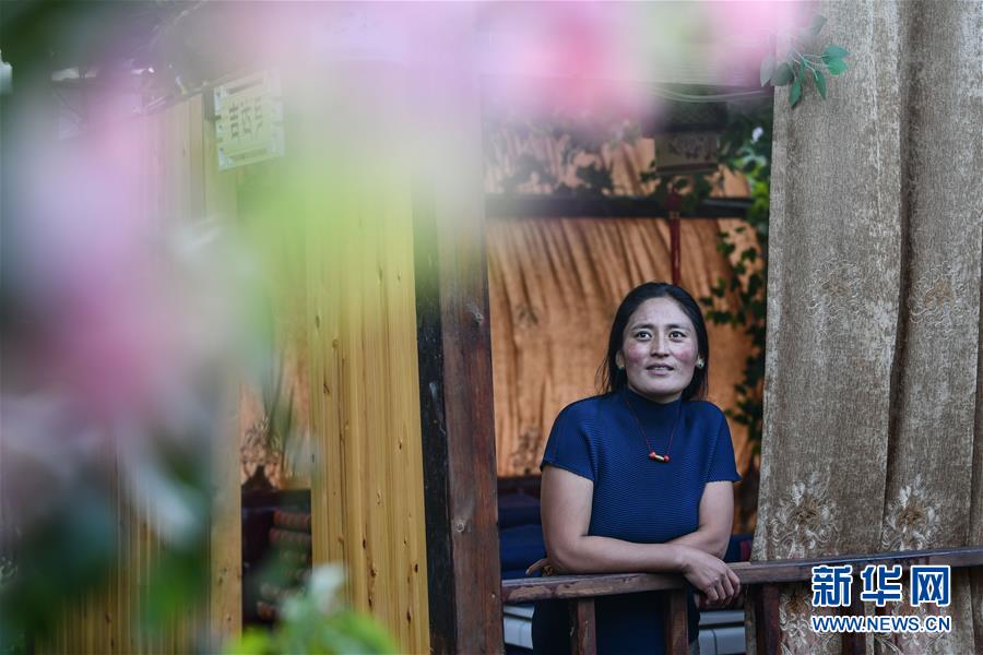 （决战决胜脱贫攻坚&middot;图文互动）（1）从卖菜&ldquo;小保姆&rdquo;到农家乐&ldquo;老板&rdquo;&mdash;&mdash;其美拉姆的创业路