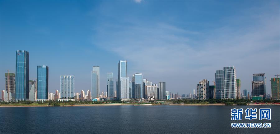 （新华全媒头条&middot;图文互动）（2）创造新时代中国特色社会主义的更大奇迹&mdash;&mdash;以习近平同志为核心的党中央关心经济特区发展纪实