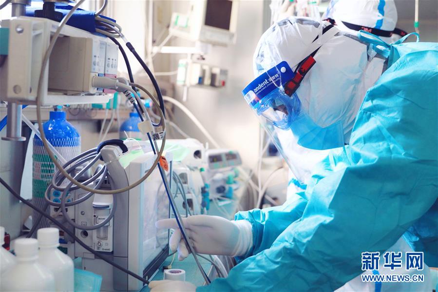 (在习近平强军思想指引下·我们在战位报告·图文互动)(3)“火神山”答卷:现代卫勤向战而生