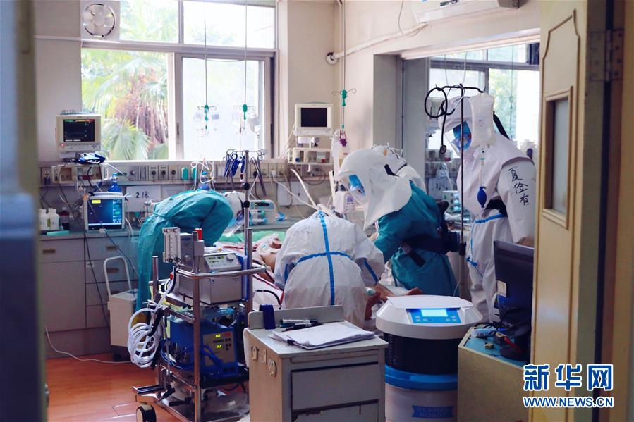 (在习近平强军思想指引下·我们在战位报告·图文互动)(4)“火神山”答卷:现代卫勤向战而生