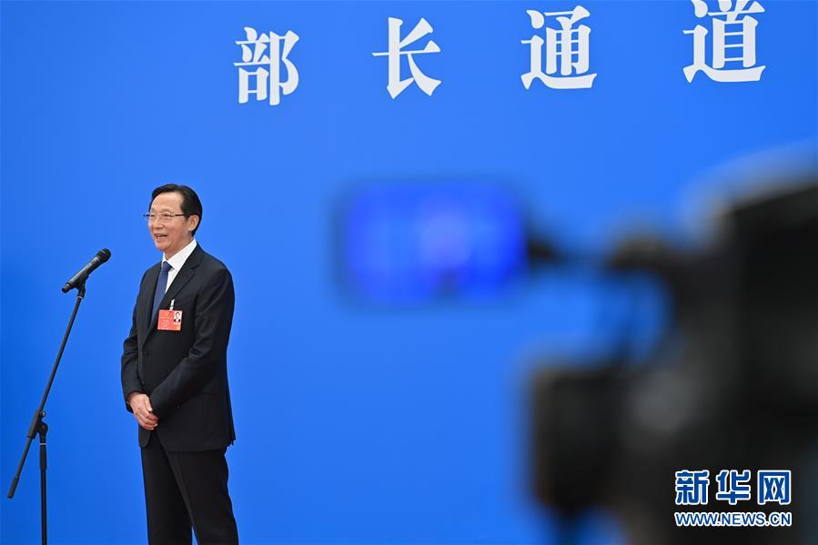 （两会&middot;人大开幕&middot;XHDW）（5）采访部长