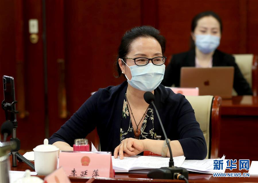 （两会&middot;热点画报）（10）代表委员聚焦国家公共卫生安全建设