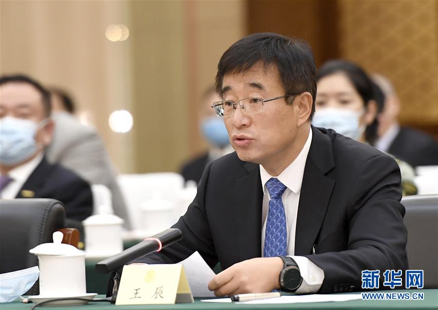 （两会&middot;热点画报）（11）代表委员聚焦国家公共卫生安全建设