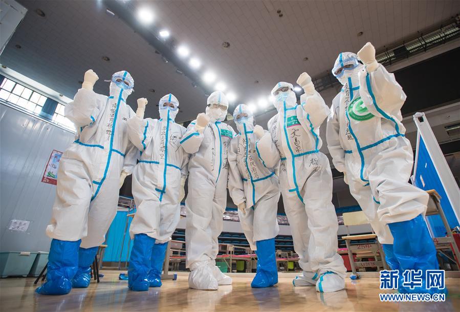 （新华全媒头条&middot;图文互动）（1）从人民中汲取磅礴力量&mdash;&mdash;习近平总书记同出席2020年全国两会人大代表、政协委员共商国是纪实