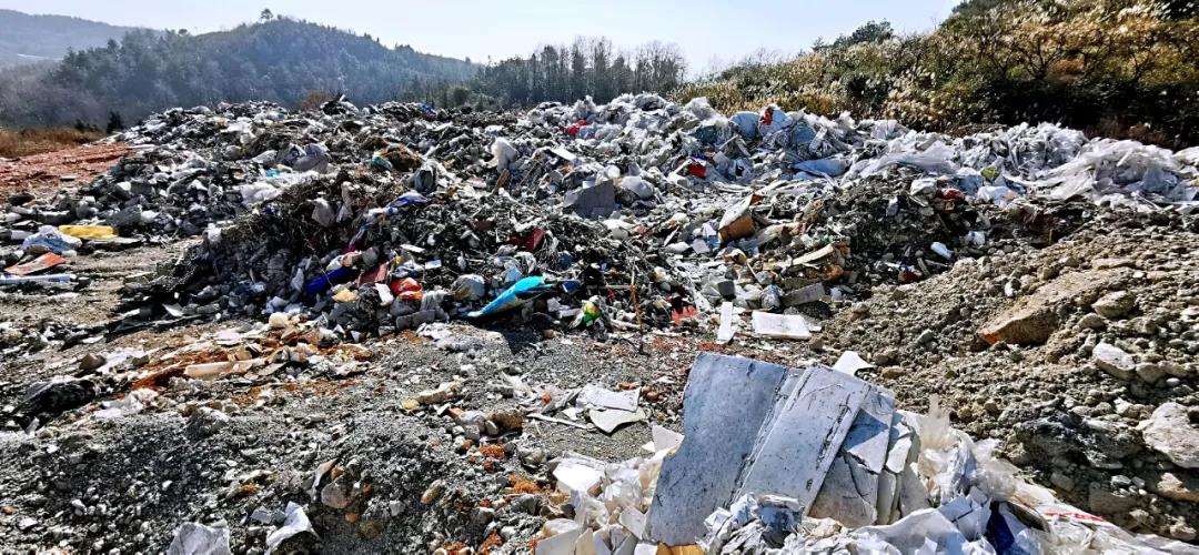 固始 “野蛮矿企”暴力炸山还挖人祖坟?查!