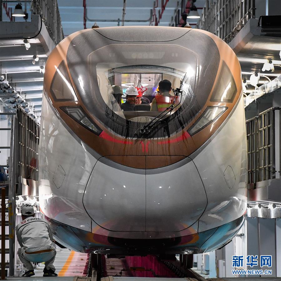 (新华全媒头条·两会特别观察·图文互动)(6)蓝图已绘就,你我怎么“拼”?——从全国两会看“十四五”新图景