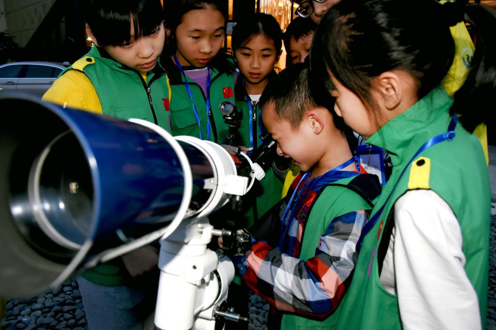 贵州平塘：世界级天文小镇，邀你一起来“摘星”