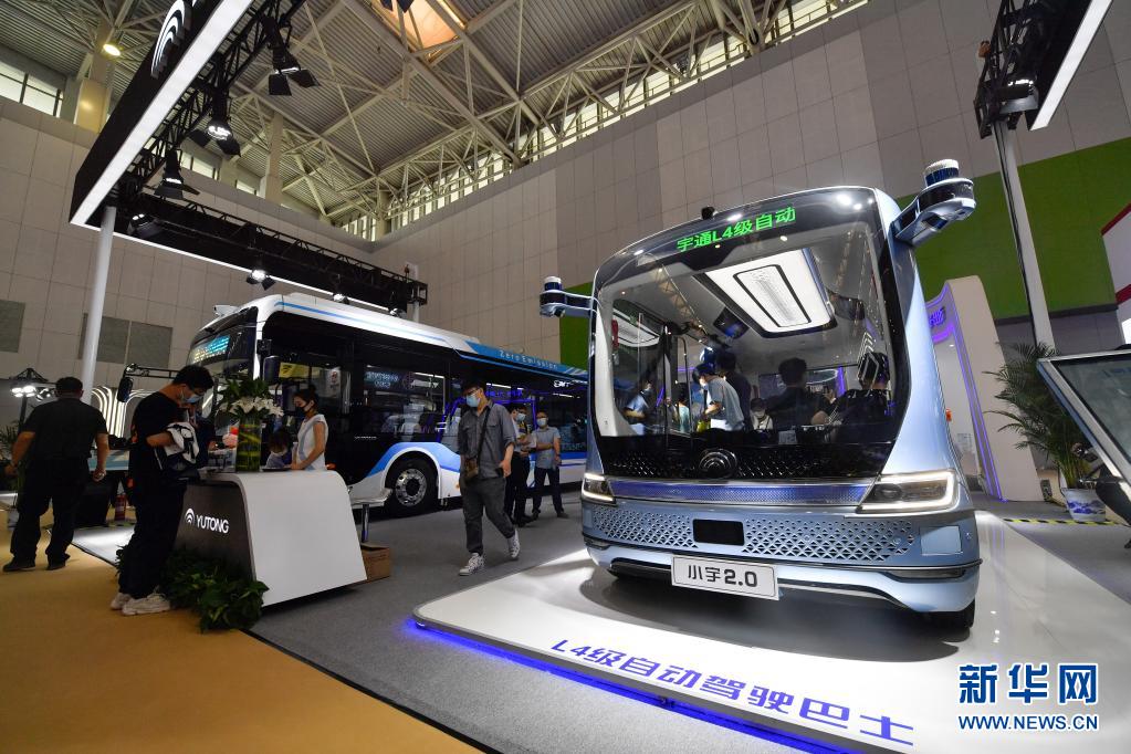 智能时代奔你而来——第五届世界智能大会“绘”出发展新图景