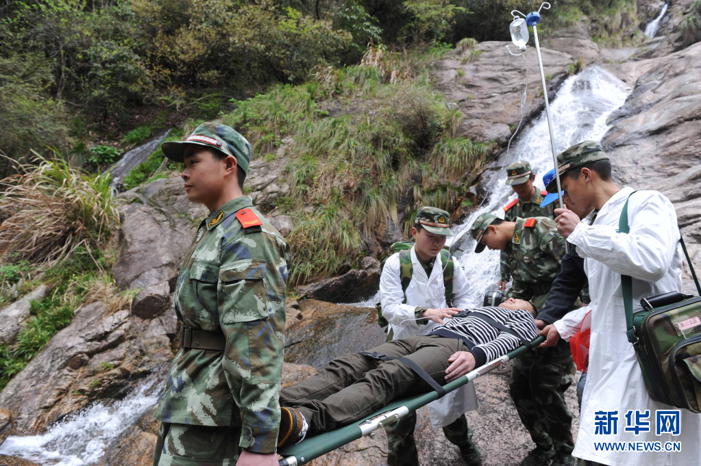 热议：“驴友”违规野游探险，救援是否应该个人“埋单”？