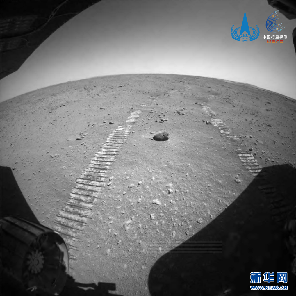 祝融号火星车圆满完成既定探测任务 将继续行驶实施拓展任务
