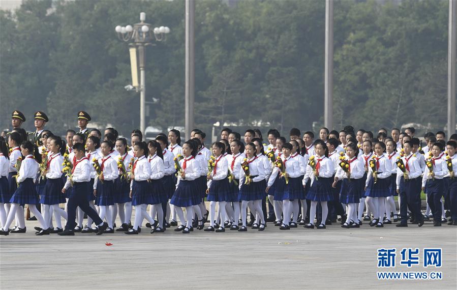 （時政）（5）烈士紀念日向人民英雄敬獻花籃儀式在京隆重舉行