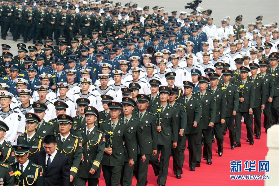 （时政）（32）烈士纪念日向人民英雄敬献花篮仪式在京隆重举行