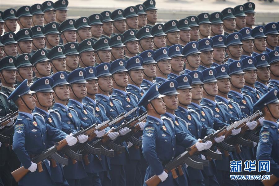 （新华视界&middot;国庆70周年&middot;庆祝大会）庆祝中华人民共和国成立70周年大会在京隆重举行