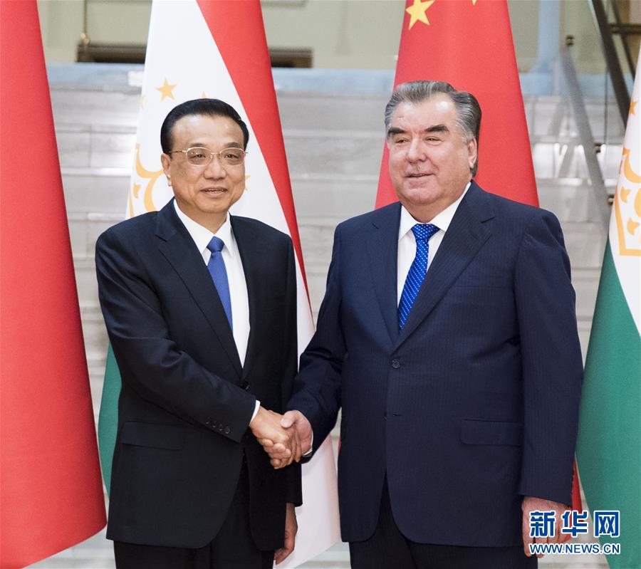 （时政）李克强会见塔吉克斯坦总统拉赫蒙