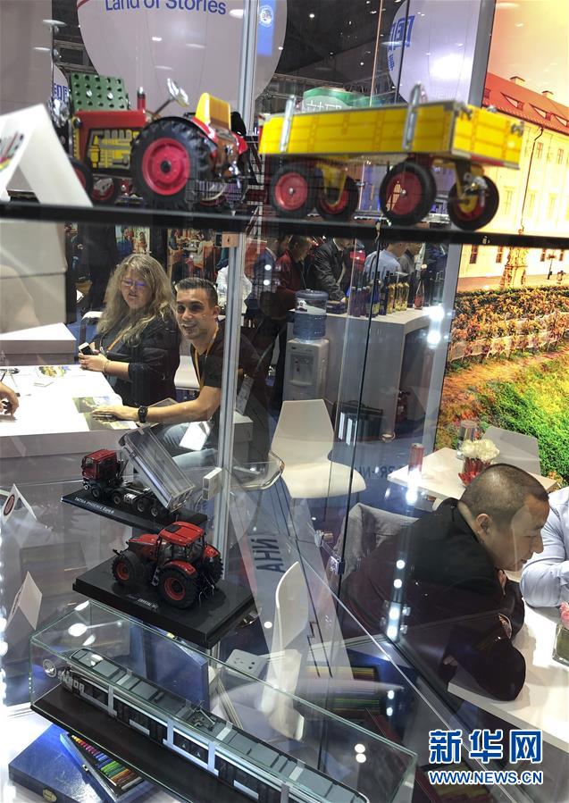 （新华全媒头条&middot;图文互动）（6）人间正道 浩荡前行&mdash;&mdash;习近平主席出席首届中国国际进口博览会纪实