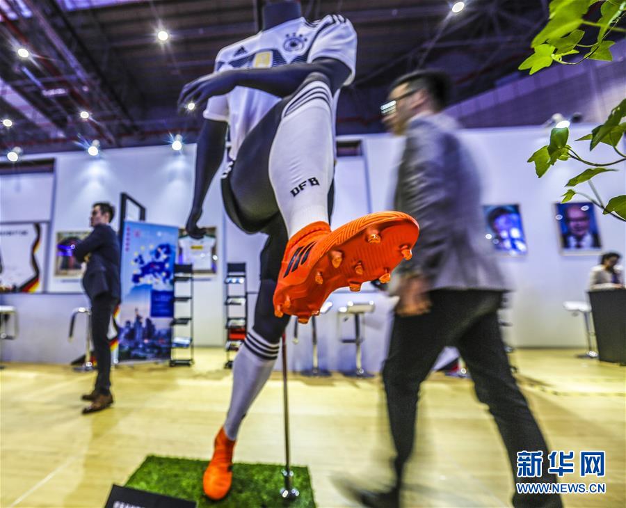 （新华全媒头条&middot;图文互动）（14）人间正道 浩荡前行&mdash;&mdash;习近平主席出席首届中国国际进口博览会纪实