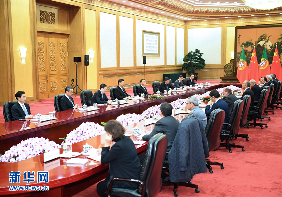 习近平同葡萄牙总统德索萨举行会谈