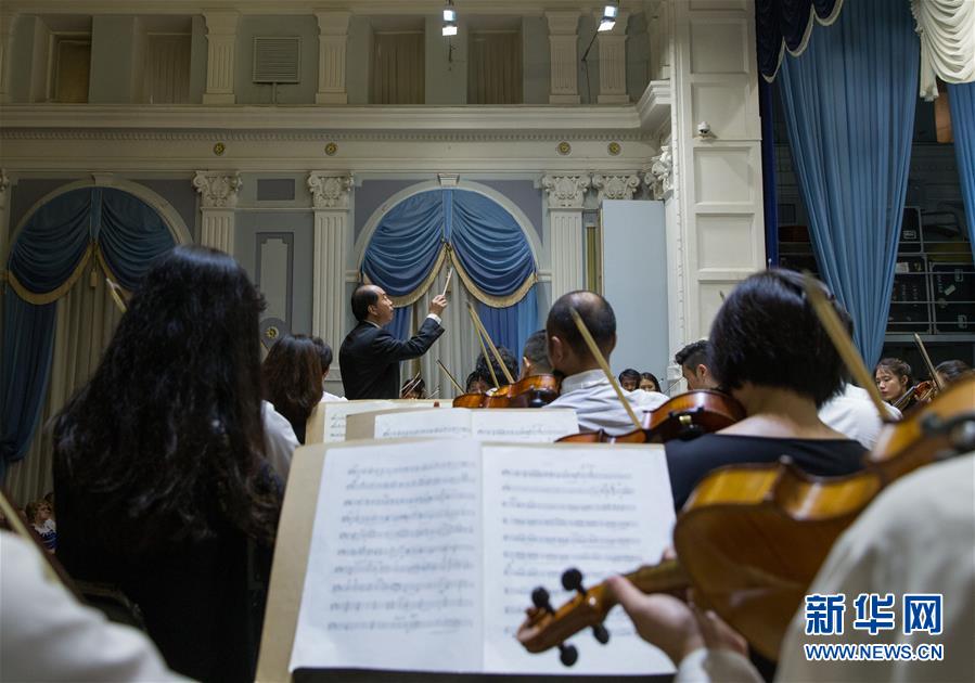 (新华全媒头条·出访·侧记·图文互动)(3)你好老朋友!开启新时代!——习近平主席和普京总统引领中俄全面战略协作伙伴关系迈入新时代