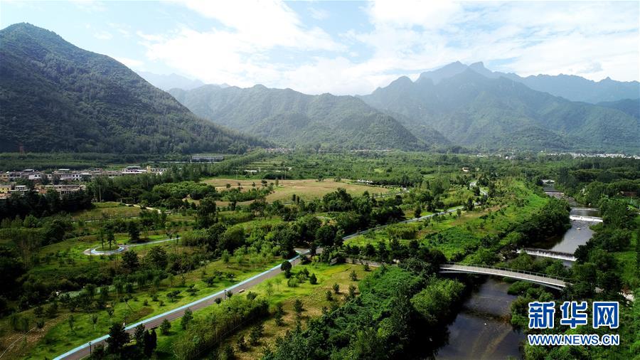 (新华全媒头条·图文互动)(6)为了美丽的绿水青山——习近平总书记考察生态文明建设回访